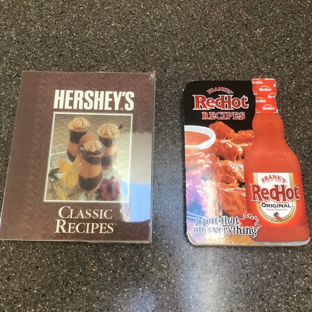 NEW 2000 Hershey’s Classic Cookbook & Frank’s Red Hot Recipes